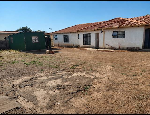 4 BEDROOM HOUSE FOR SALE IN MEYERTON PARK